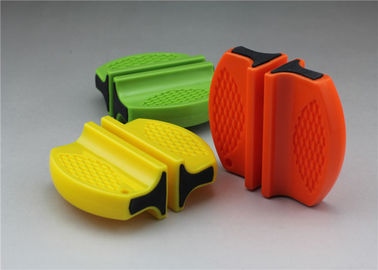 Customize Outdoor Tungsten Carbide Knife Sharpener With Climbing Hook 42g Size 60*75*25mm
